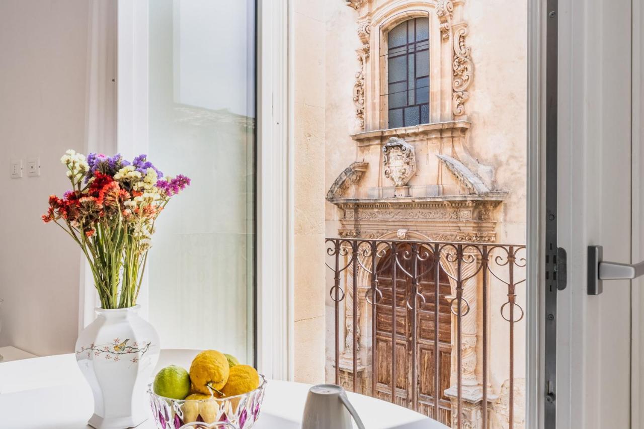 Casa Ruiz Suites Noto Exterior foto
